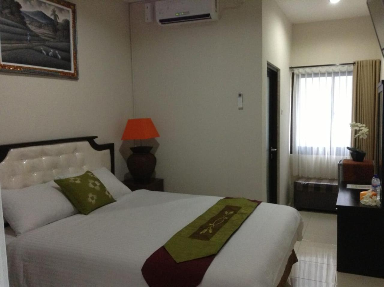 Tuban Torres Accommodation กูตา ภายนอก รูปภาพ