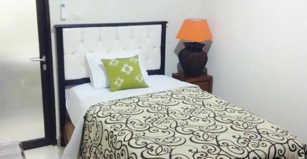 Tuban Torres Accommodation กูตา ภายนอก รูปภาพ