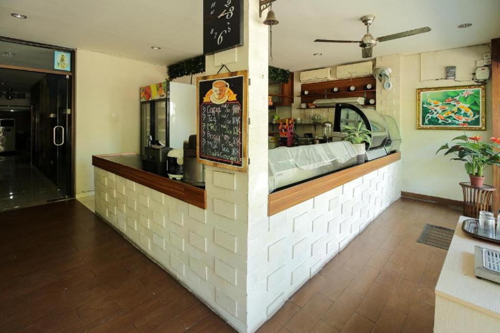 Tuban Torres Accommodation กูตา ภายนอก รูปภาพ