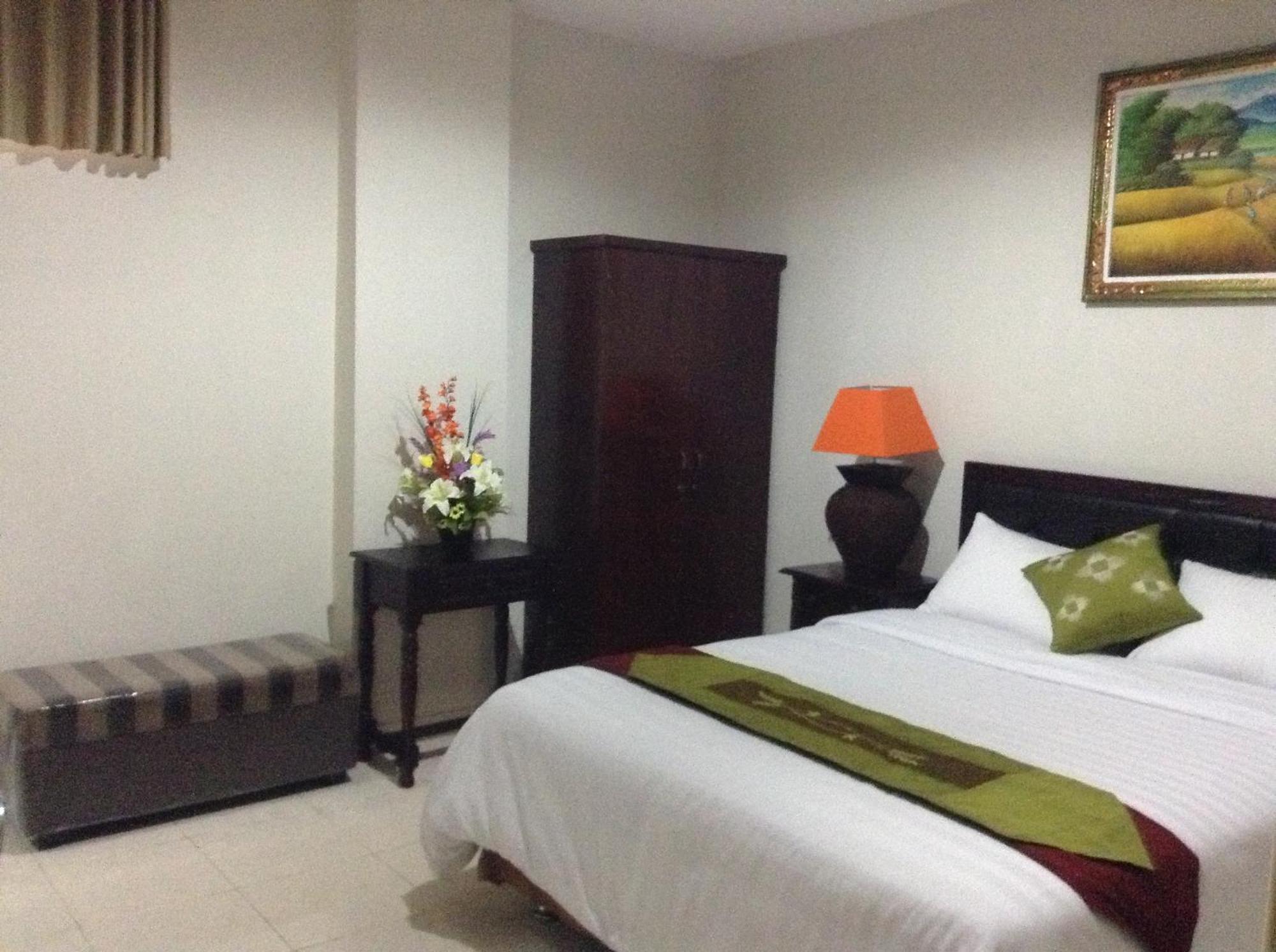 Tuban Torres Accommodation กูตา ภายนอก รูปภาพ